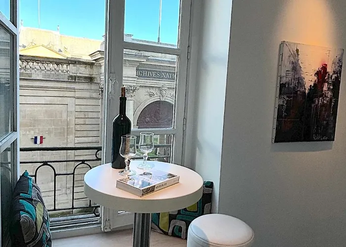 Apartment Des Archives Paris